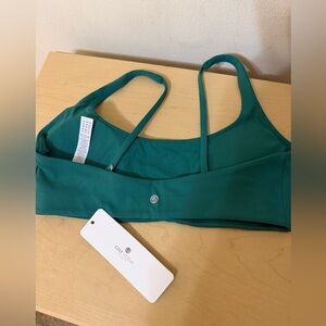 CRZ YOGA Women's Deep Green Sports Bra